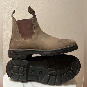 Women’s Blundstone Classics #585 Rustic Brown - Size 6.